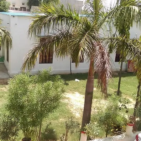Hotel Pratap Palace